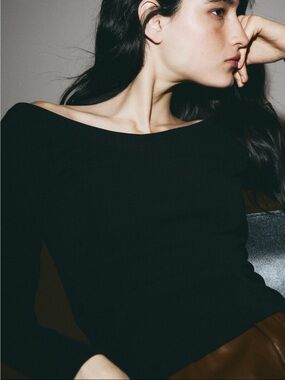HM Off the Shoulder Top